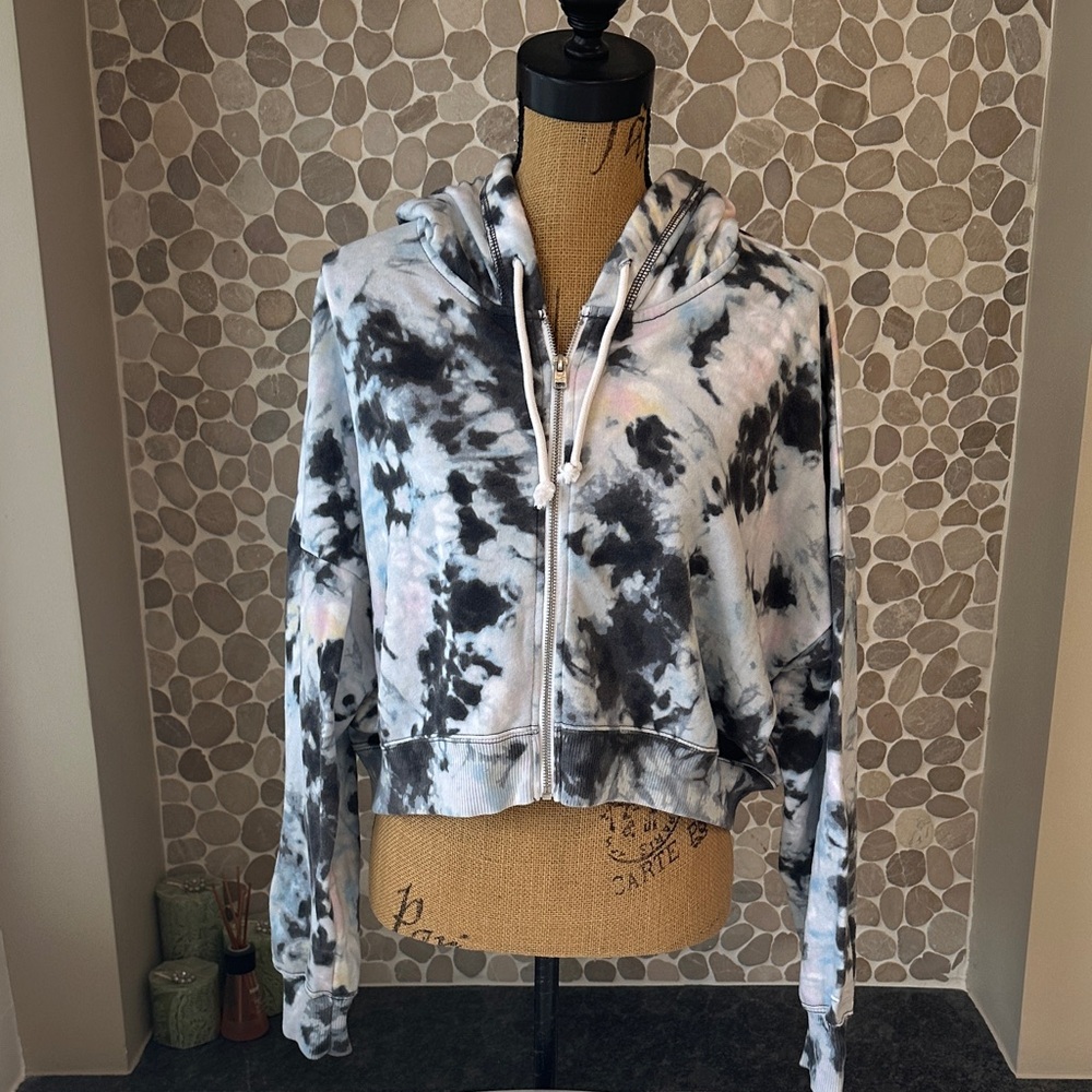 Hollister tie-dye cropped zip up hoodie